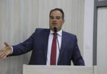 “Não dá para antecipar os fatos, não tem eleição agora, só em 2020”, diz líder do governo Rui Palmeira na Câmara Municipal