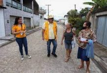 Gilberto Gonçalves fiscaliza obras de infraestrutura do Conjunto Hélio Vasconcelos
