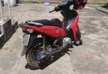 Casal é preso em flagrante por roubo de motocicleta na Jatiúca