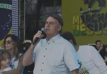 Bolsonaro se irrta ao vê participantes da Marcha para Jesus fazerem L de Lula