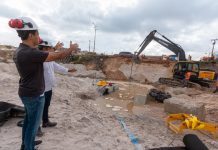 Prefeito JHC atende demanda histórica e autoriza contenção marítima da Praia do Sobral