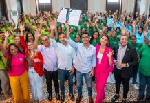 Prefeito JHC assina contrato para ampliar a coleta seletiva em Maceió