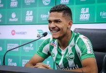 Jogador brasileiro banido pela Fifa pede perdão por participar de esquema de apostas