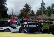 Bugueiros protestam após proibição do tráfego em trecho da Praia do Patacho