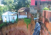 Cratera em encosta assusta e preocupa moradores no São Jorge, em Maceió