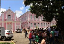 Ex-alunos do Bom Conselho se despedem do prédio histórico