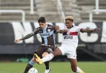 Flamengo ‘passa o trator’ e goleia o Corinthians por 5 a 1 pelo Brasileiro