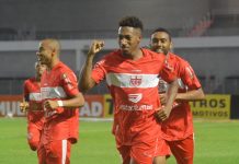 Galo goleia o Operário e entra na briga pelo G4 da Série B