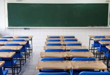 Profissionais da educação em grupo de risco têm retorno facultativo, determina decreto