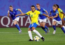 Marta é cortada da seleção feminina após testar positivo para covid