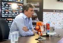 Andrés reclama de erros de arbitragem contra o Corinthians e promete ir à CBF: ‘É inadmissível’