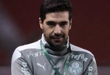 Abel Ferreira tem pena ampliada no STJD e pega dois jogos de suspensão