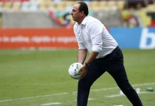 Ceni prega confiança em estilo de jogo do Flamengo e quer melhorar finalizações