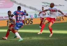 CRB enfrenta o Fortaleza no Rei Pelé