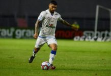 Yuri comemora o 1º gol que marcou com a camisa do CSA e declara: ‘O clube que eu mais me identifiquei’