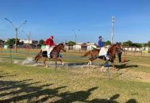 Abertura da Expoagro conta com cavalhada e solenidade no Parque da Pecuária