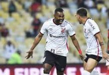 Copa do Brasil: Athletico-PR bate Flamengo no Maracanã e está na final