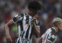 Atlético-MG vence Bahia e volta a ser campeão brasileiro após 50 anos