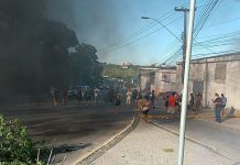 Moradores do Jacintinho fecham a Leste Oeste para cobrar obras de contenção da Prefeitura