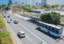 Trecho da faixa preferencial para ônibus será interditado hoje para procissão na Praça do Centenário
