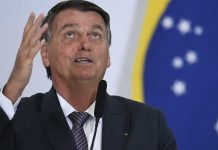 Bolsonaro não pode responder pelos atos de apoiadores, diz defesa ao TSE