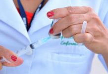 Vacina meningocócica C é ampliada para crianças de até 10 anos e trabalhadores da saúde, informa Sesau