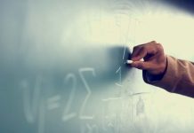 A cada dez professores formados no país, seis fizeram graduação a distância