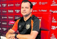 CRB pode perder técnico Daniel Paulista