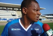 CSA confirma contratação do ex-goleiro Flávio