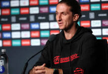 Filipe Luís espera por convocados para definir Flamengo titular em clássico