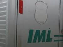 Polícia investiga morte de jovem achada em colchão em obra de creche